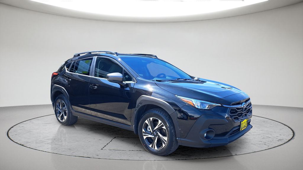Used 2024 Subaru Crosstrek 2.0i Premium AWD/4WD image 2