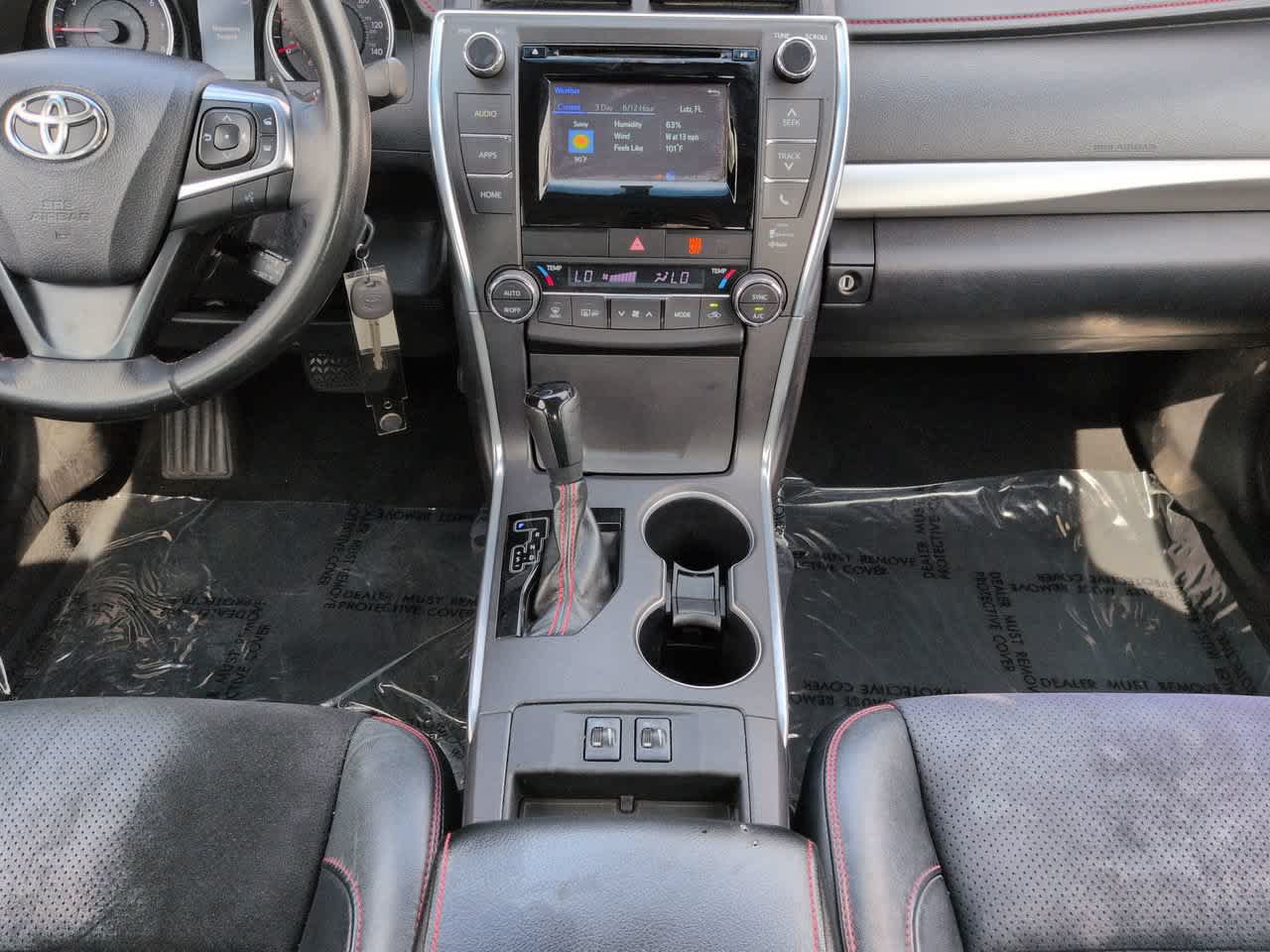 Used 2015 Toyota Camry XSE FWD image 18