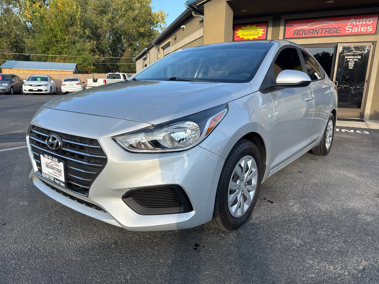 Used 2019 Hyundai Accent SE image 3