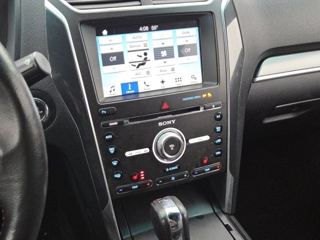 Used 2017 Ford Explorer Sport image 18