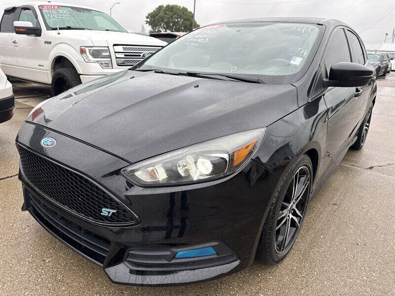 Used 2016 Ford Focus ST w/ Equipment Group 401A