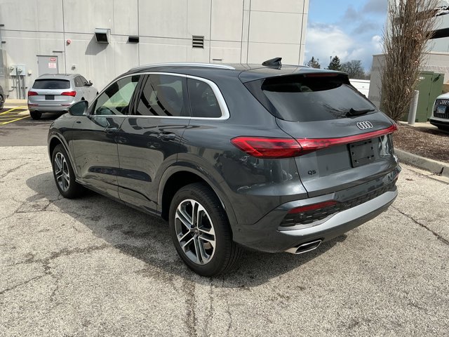 Used 2025 Audi Q5 Premium w/ Convenience Package image 7