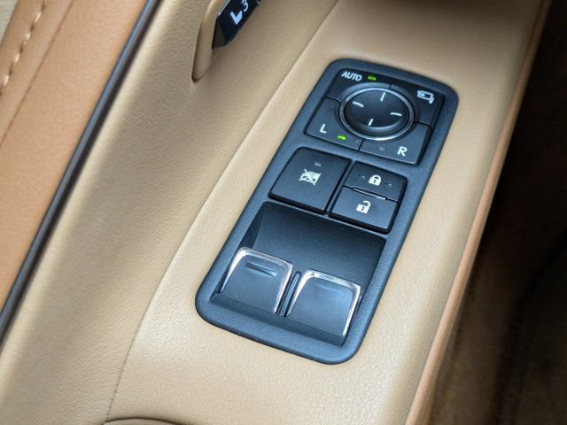Used 2018 Lexus LC 500 Coupe w/ Touring Package RWD image 22