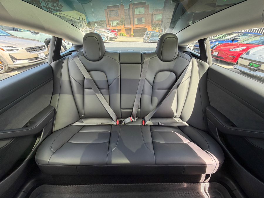 Used 2023 Tesla Model 3 Standard Range image 37