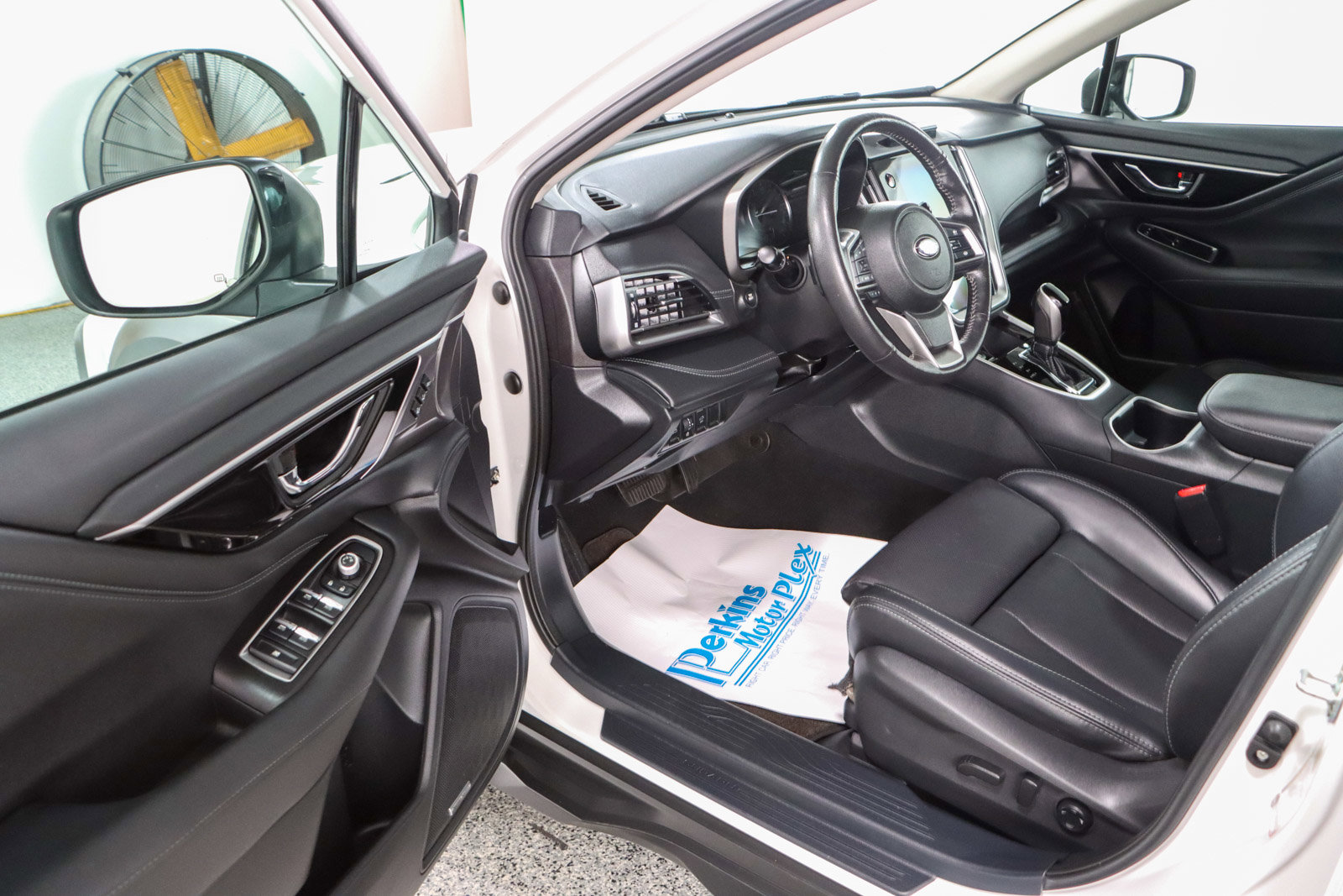 Used 2024 Subaru Outback Limited image 3