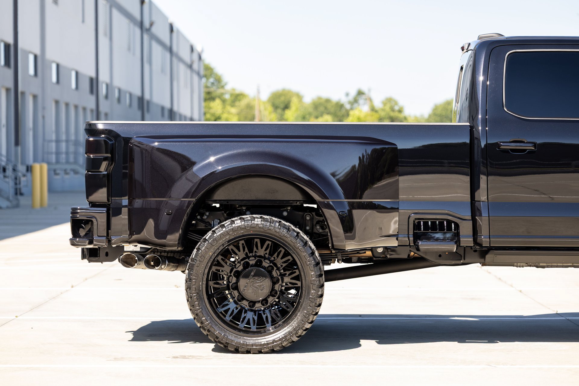 Used 2025 Ford F450 Platinum AWD/4WD image 15