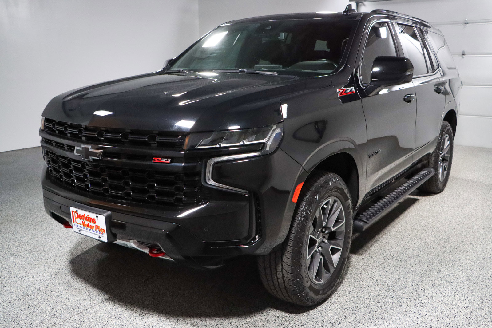 Used 2024 Chevrolet Tahoe Z71 w/ Luxury Package AWD/4WD image 38