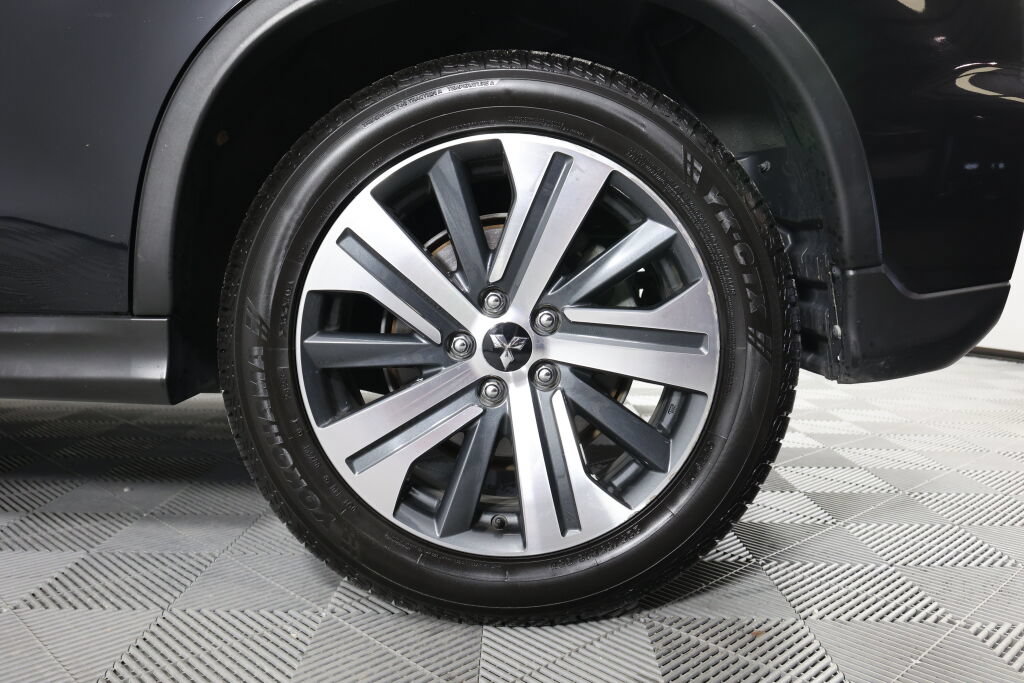 Used 2021 Mitsubishi Outlander Sport SE FWD image 8