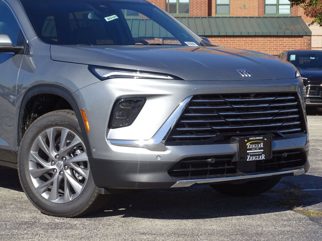 New 2025 Buick Enclave Preferred w/ Super Cruise Package video 2