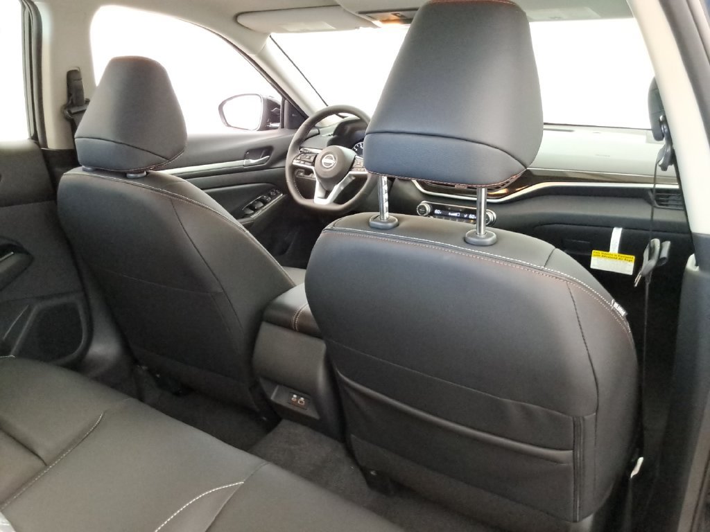 Used 2025 Nissan Altima 2.5 SR w/ SR Premium Package FWD image 21