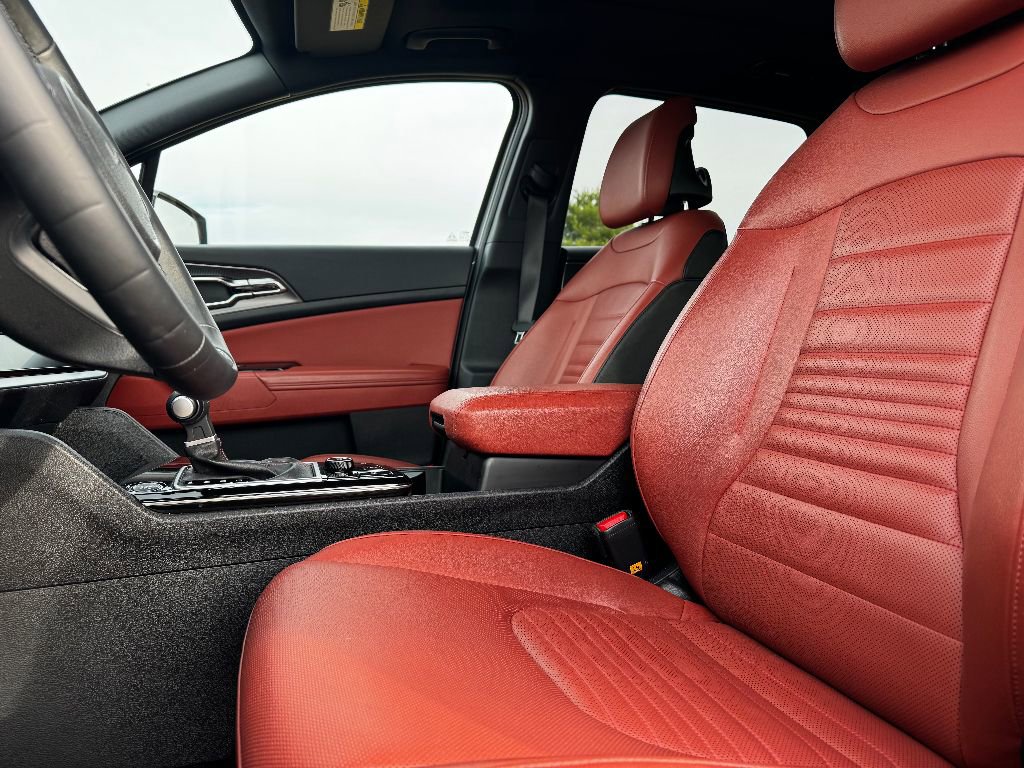 Used 2024 Kia Sportage SX image 16