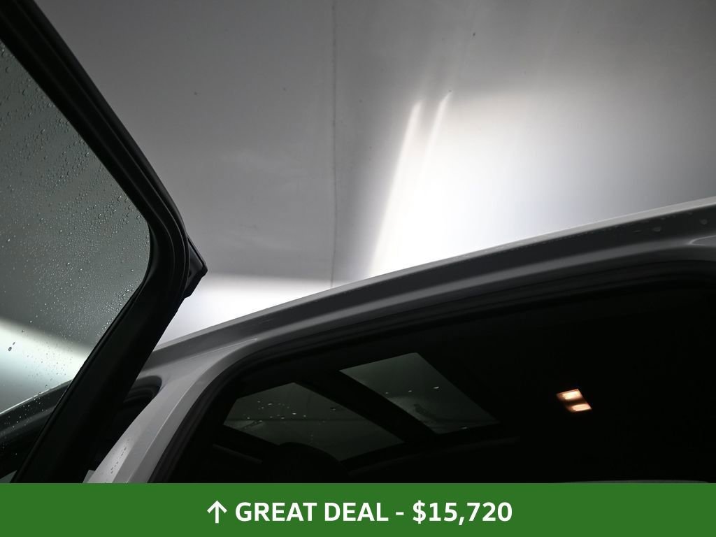 Used 2023 Chevrolet Malibu LT image 19