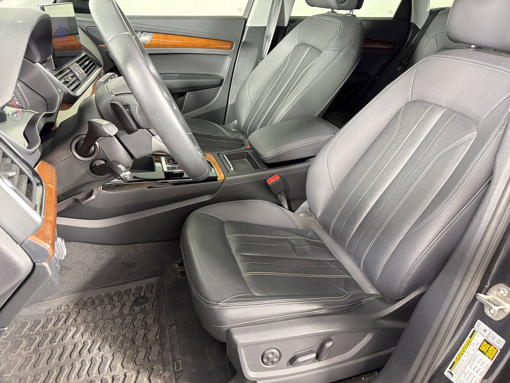 Used 2021 Audi Q5 2.0T Premium w/ Convenience Package AWD/4WD image 5