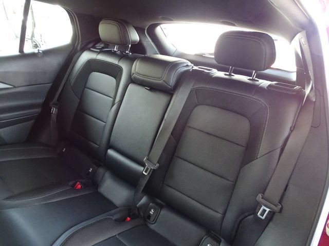 Certified 2024 Chevrolet Equinox EV LT w/ LPO, Blackout Package FWD image 8