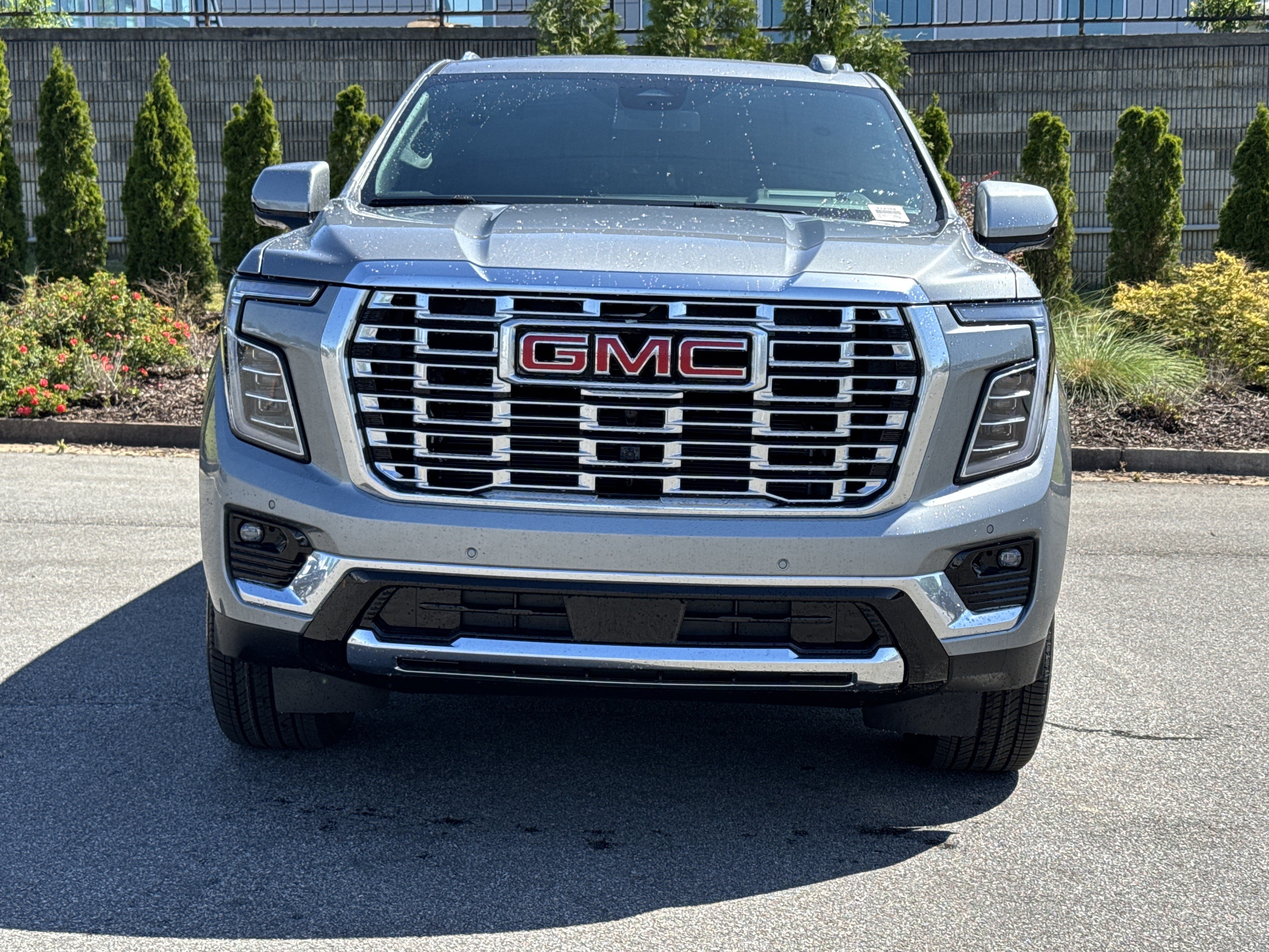 New 2026 GMC Yukon XL Denali w/ Sun & Power Step Package AWD/4WD image 5