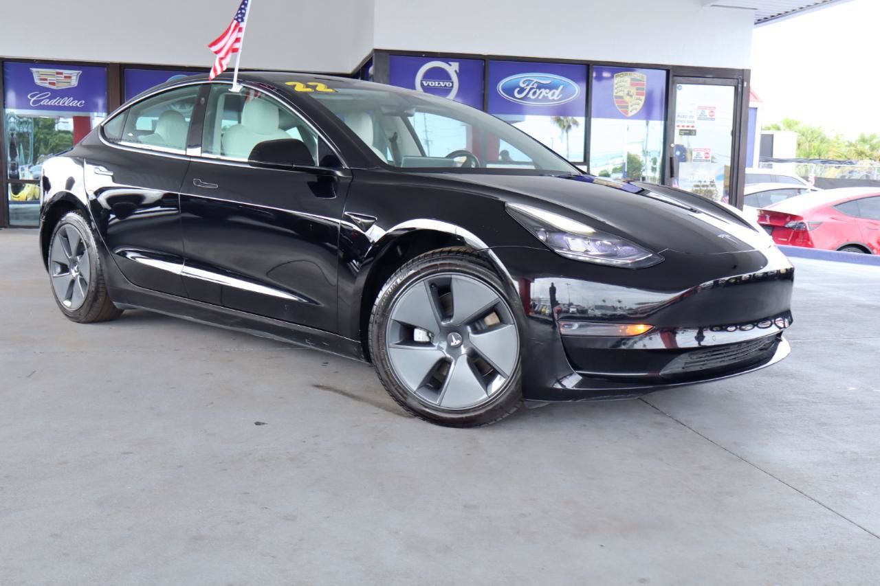 Used 2022 Tesla Model 3 RWD image 3