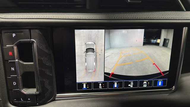 Used 2024 GMC Yukon Denali AWD/4WD image 18