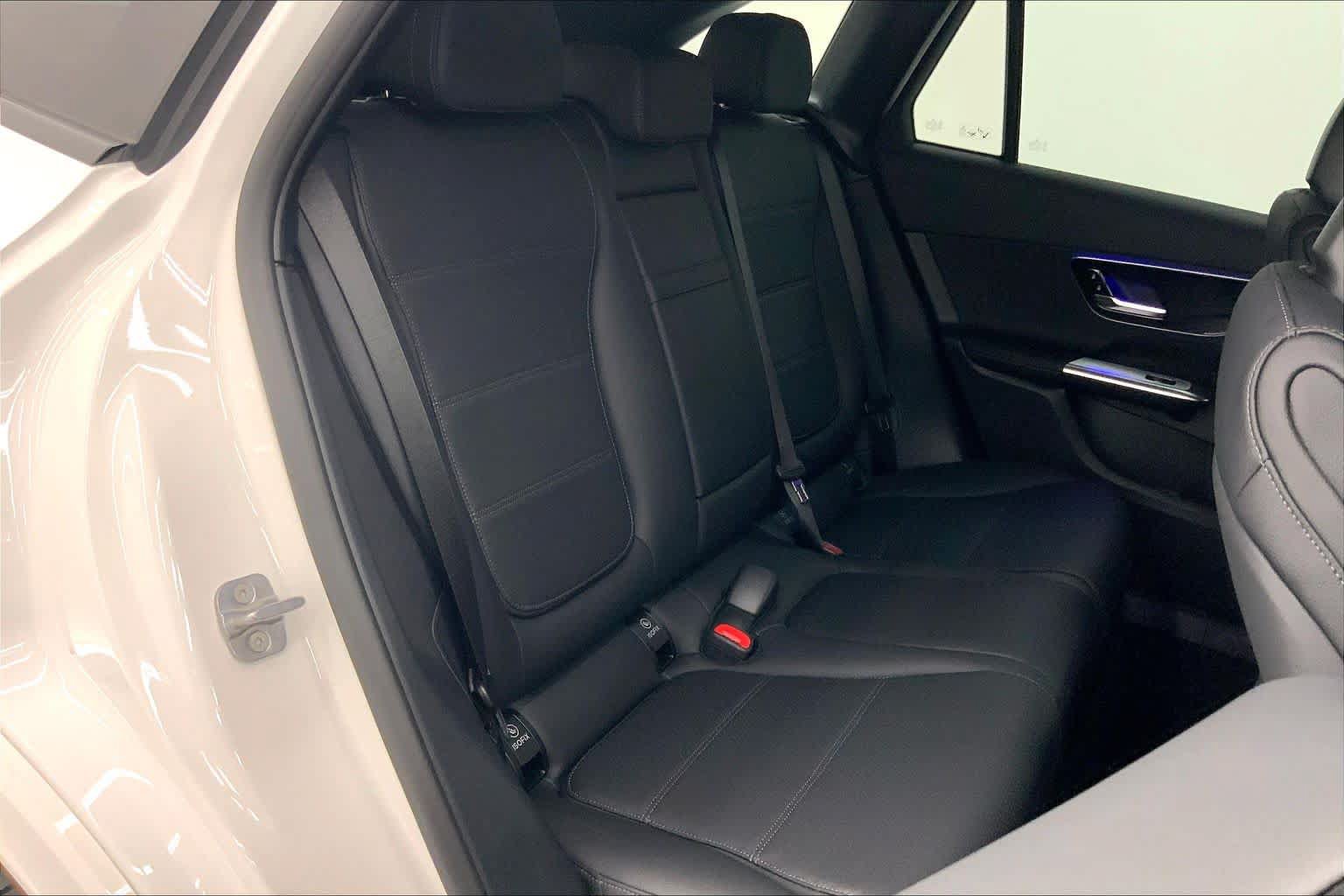 New 2027 Mercedes-Benz GLC 300 image 13