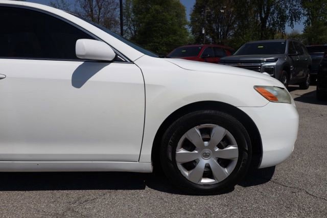 Used 2009 Toyota Camry LE image 14
