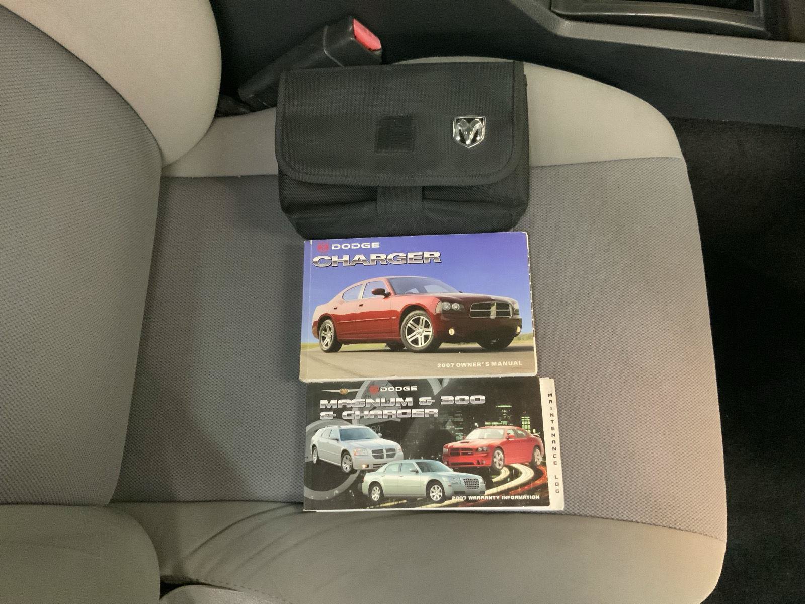 Used 2007 Dodge Charger RWD image 30