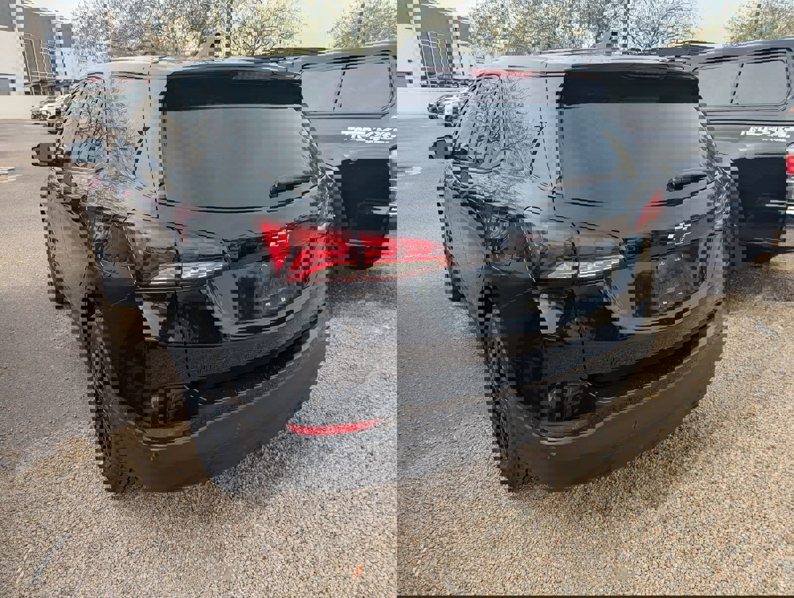 Used 2024 Chevrolet Equinox LS w/ LS Convenience Package image 8