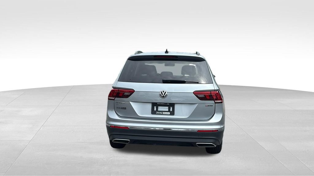 Used 2020 Volkswagen Tiguan SE AWD/4WD image 6