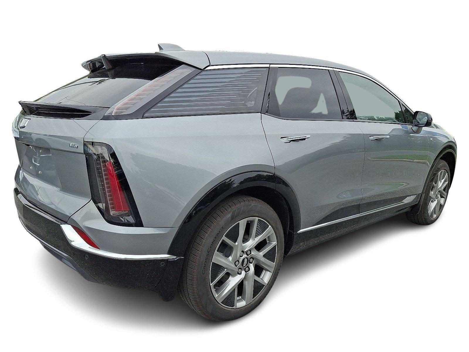 New 2027 Cadillac Optiq Luxury w/ LPO, Floor Liner Package AWD/4WD image 5