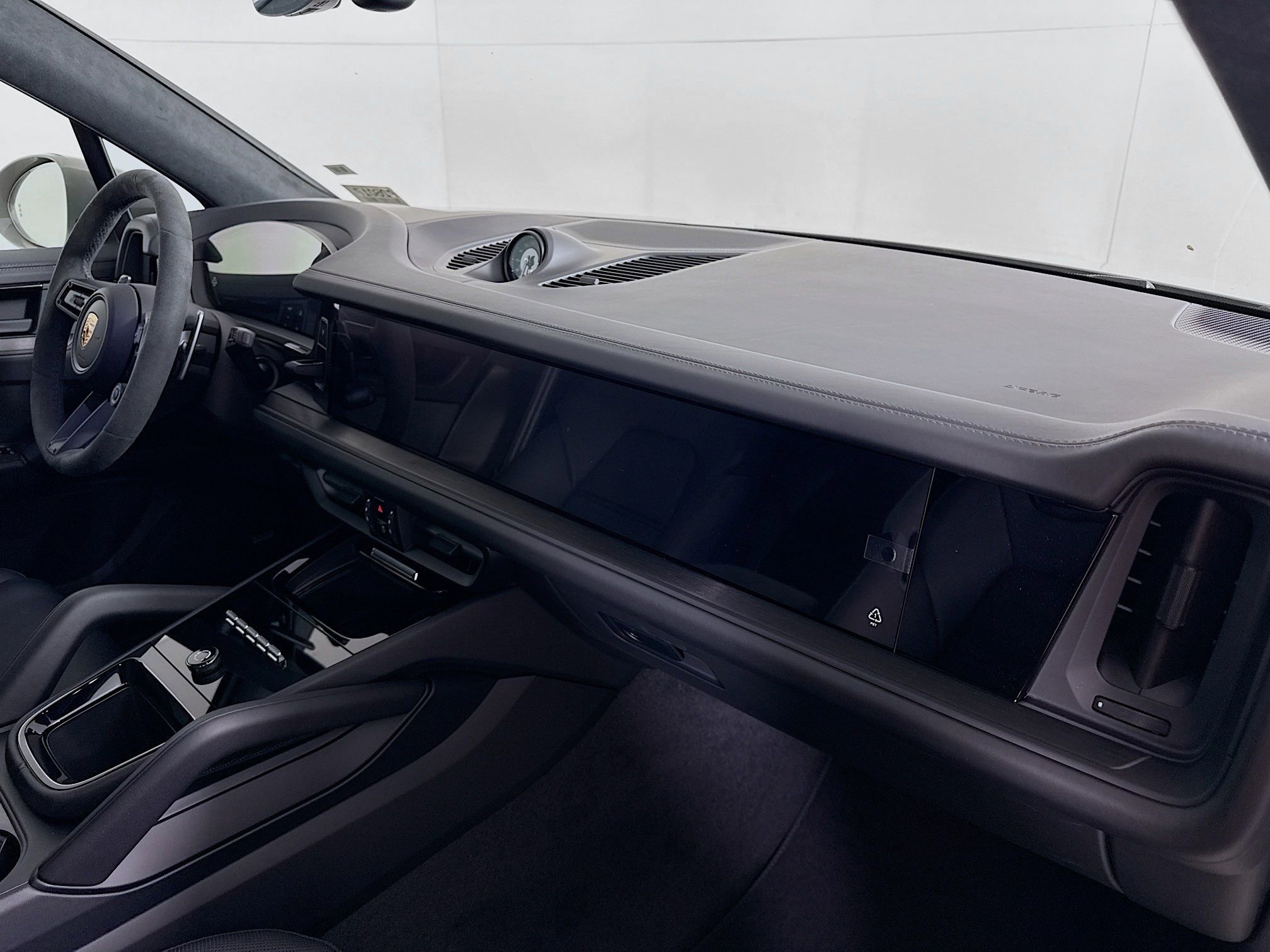 Certified 2026 Porsche Cayenne GTS image 23