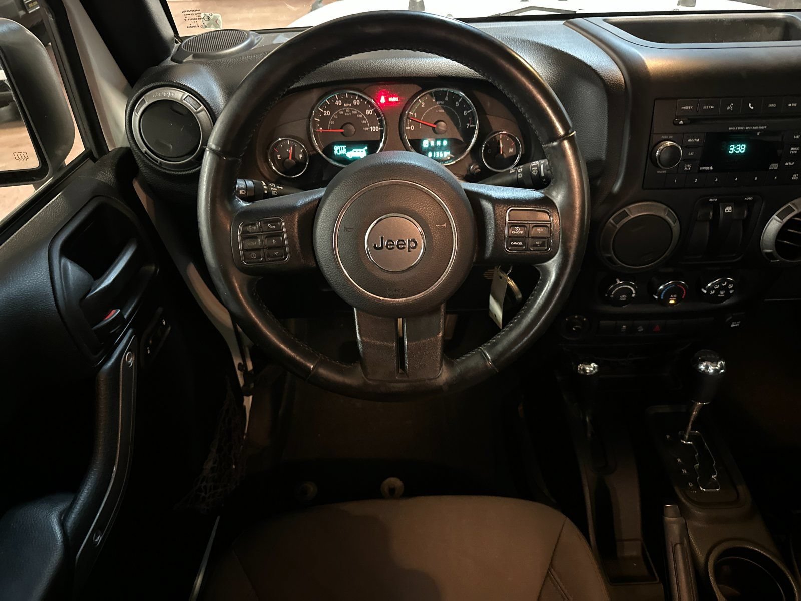 Used 2016 Jeep Wrangler Sport w/ Quick Order Package 24S AWD/4WD image 13