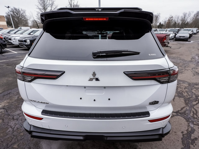 New 2026 Mitsubishi Outlander AWD image 5