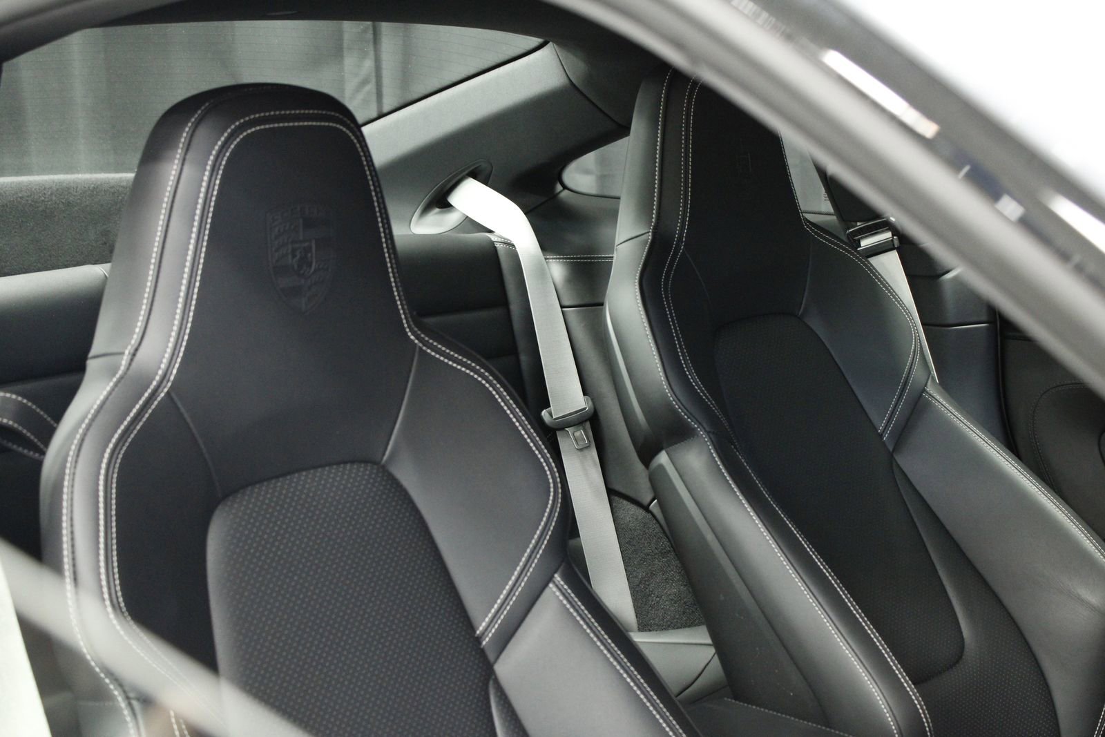 Certified 2024 Porsche 911 Carrera 4 GTS AWD/4WD image 27