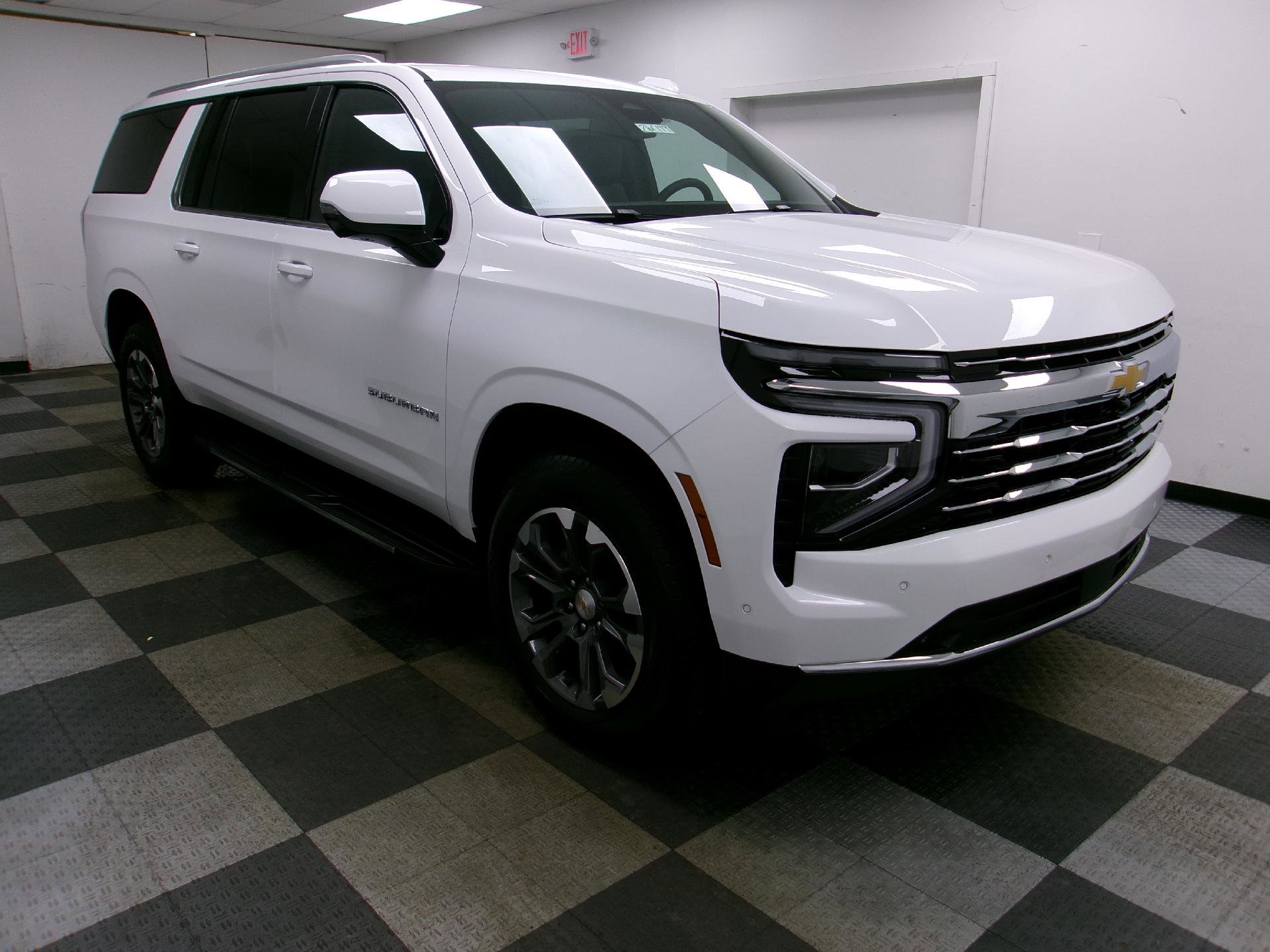 New 2026 Chevrolet Suburban LT w/ Comfort Package image 16