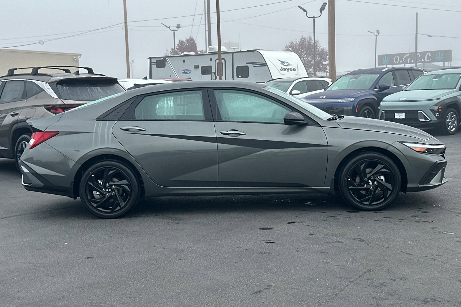 New 2026 Hyundai Elantra Sport FWD image 3