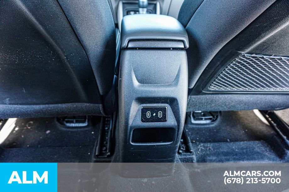 Used 2025 Hyundai Venue SEL image 31