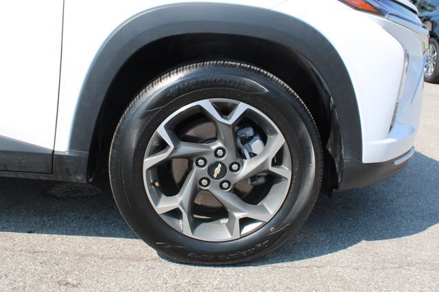 Used 2024 Chevrolet Trax LT w/ Driver Confidence Package FWD image 35