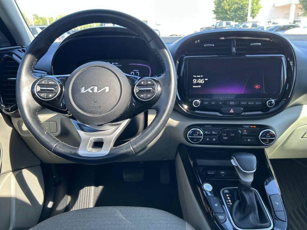 Used 2024 Kia Soul EX FWD image 17
