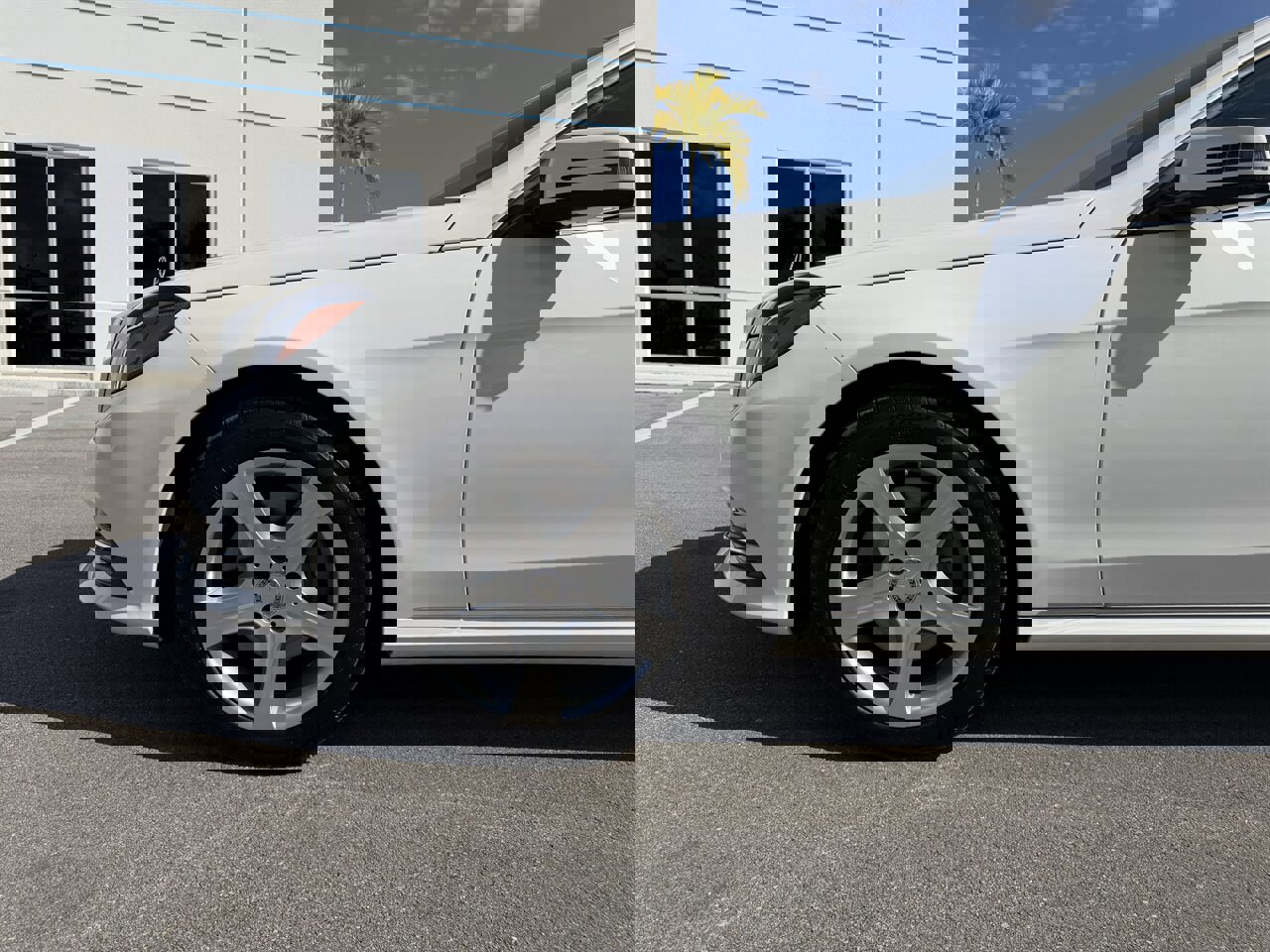 Used 2014 Mercedes-Benz E 350 Sedan w/ Premium 1 Package image 12