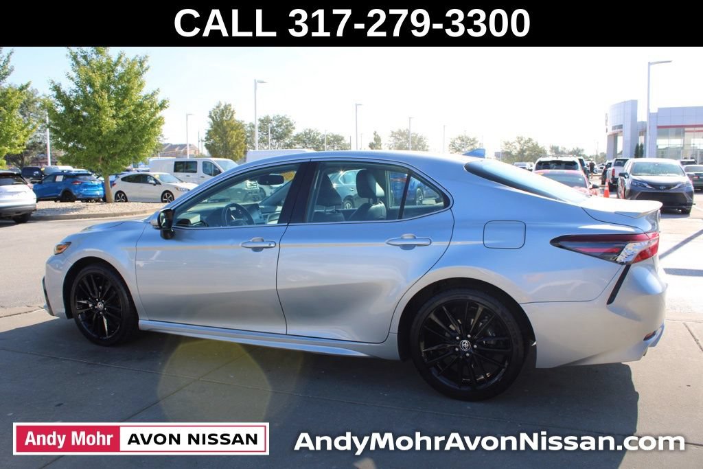 Used 2024 Toyota Camry XSE FWD image 4