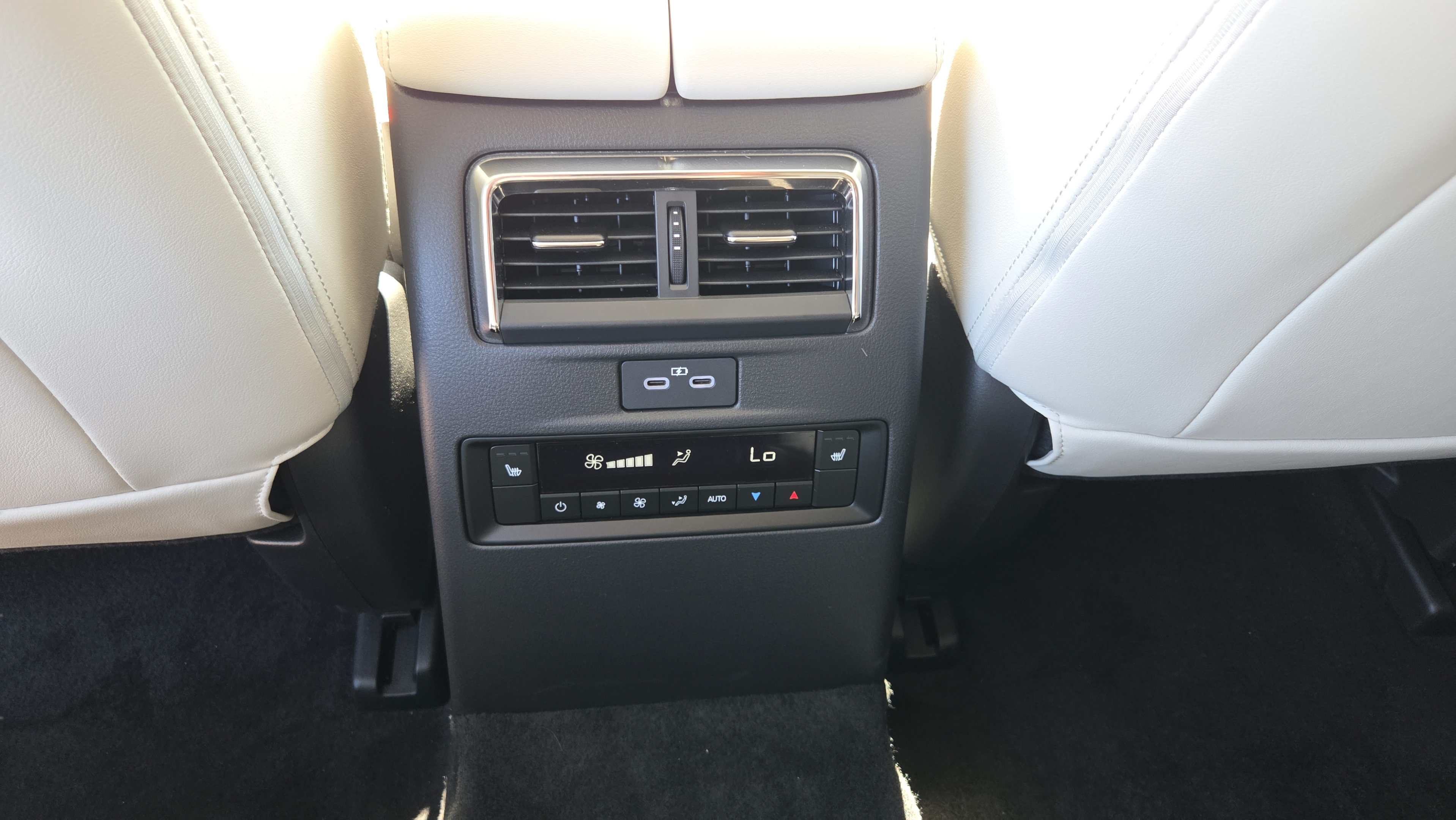 Used 2025 MAZDA CX-90 Plug-In Hybrid w/ Premium Plus AWD/4WD image 19