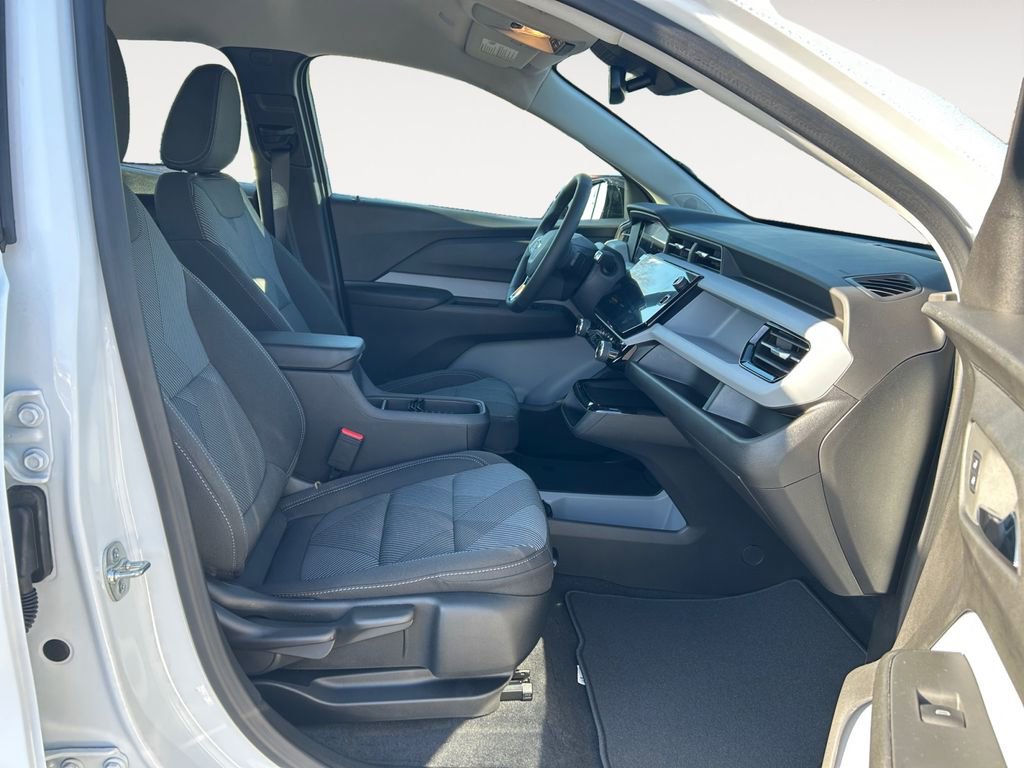 New 2027 Chevrolet Bolt LT w/ Comfort Package image 10