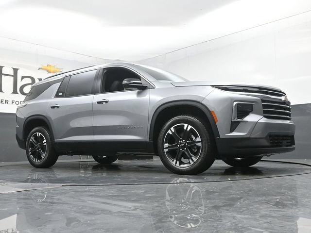 New 2027 Chevrolet Traverse LT w/ Sun and Wheel Package FWD image 2