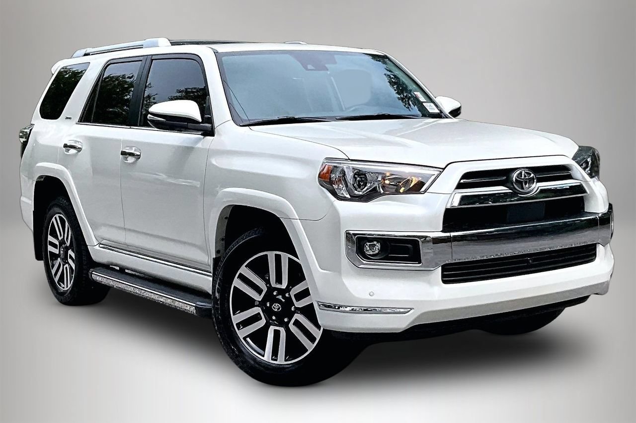 Used 2022 Toyota 4Runner Limited AWD/4WD image 2