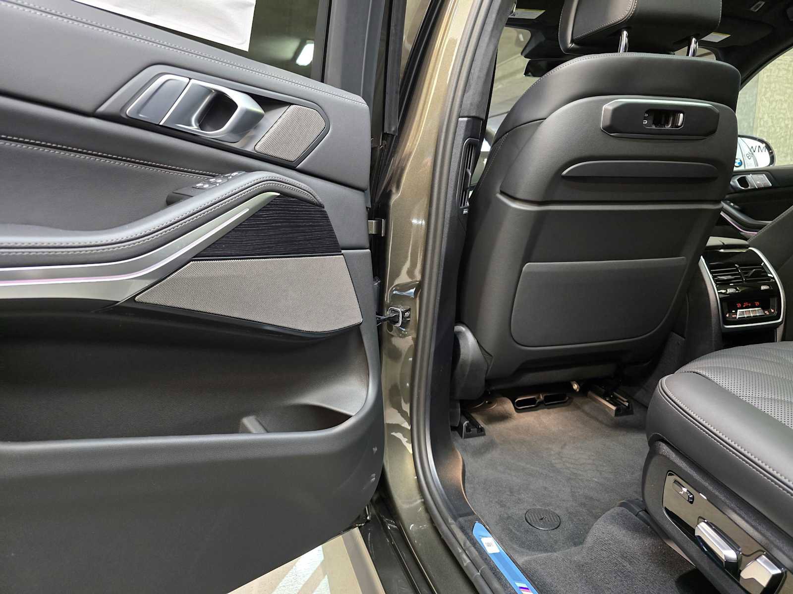 New 2026 BMW X7 xDrive40i w/ M Sport Package image 26