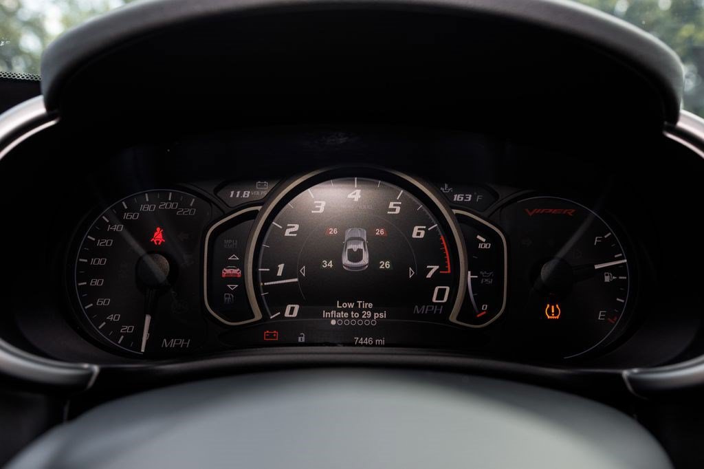 Used 2017 Dodge Viper GTC RWD image 30