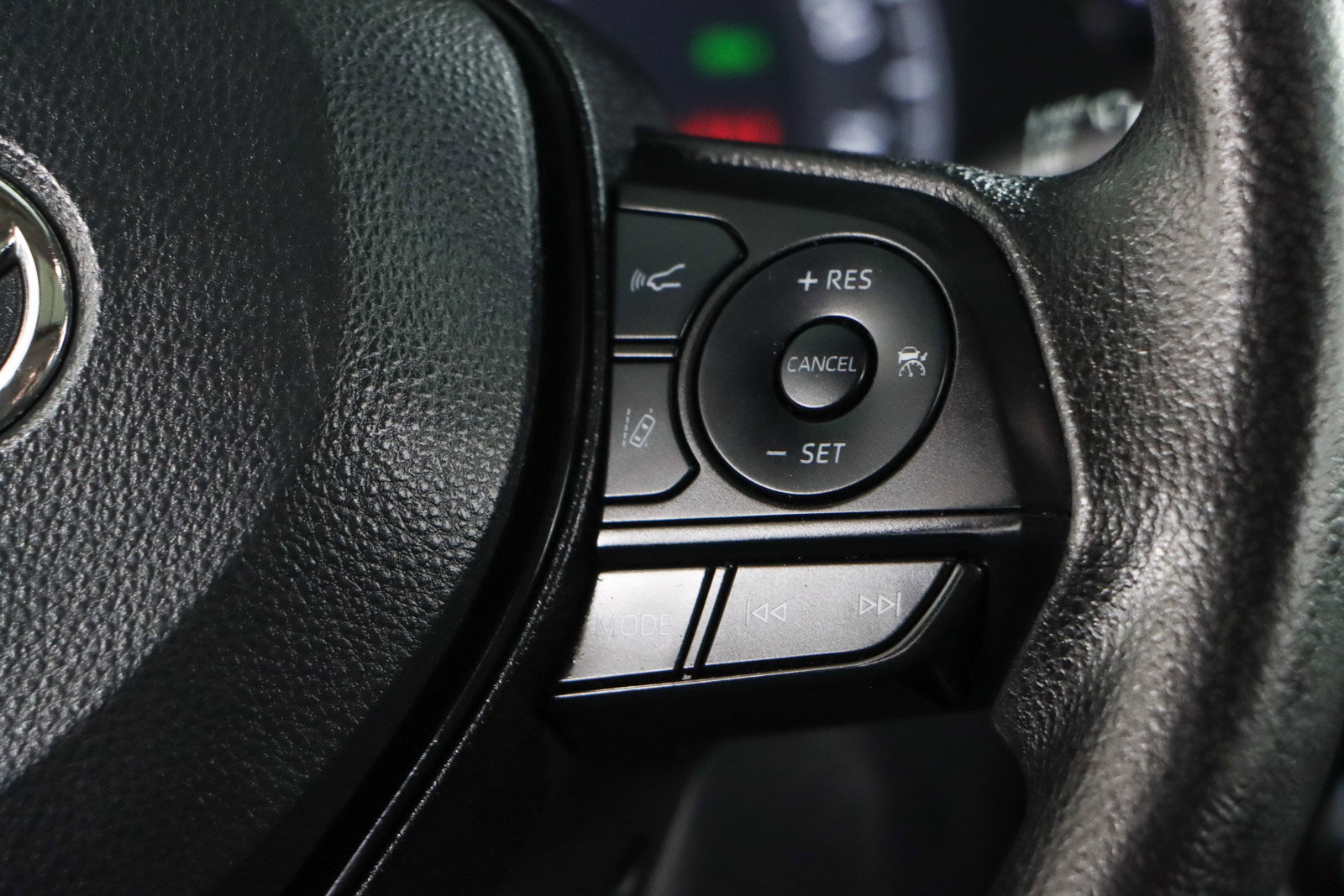 Used 2023 Toyota RAV4 XLE image 14