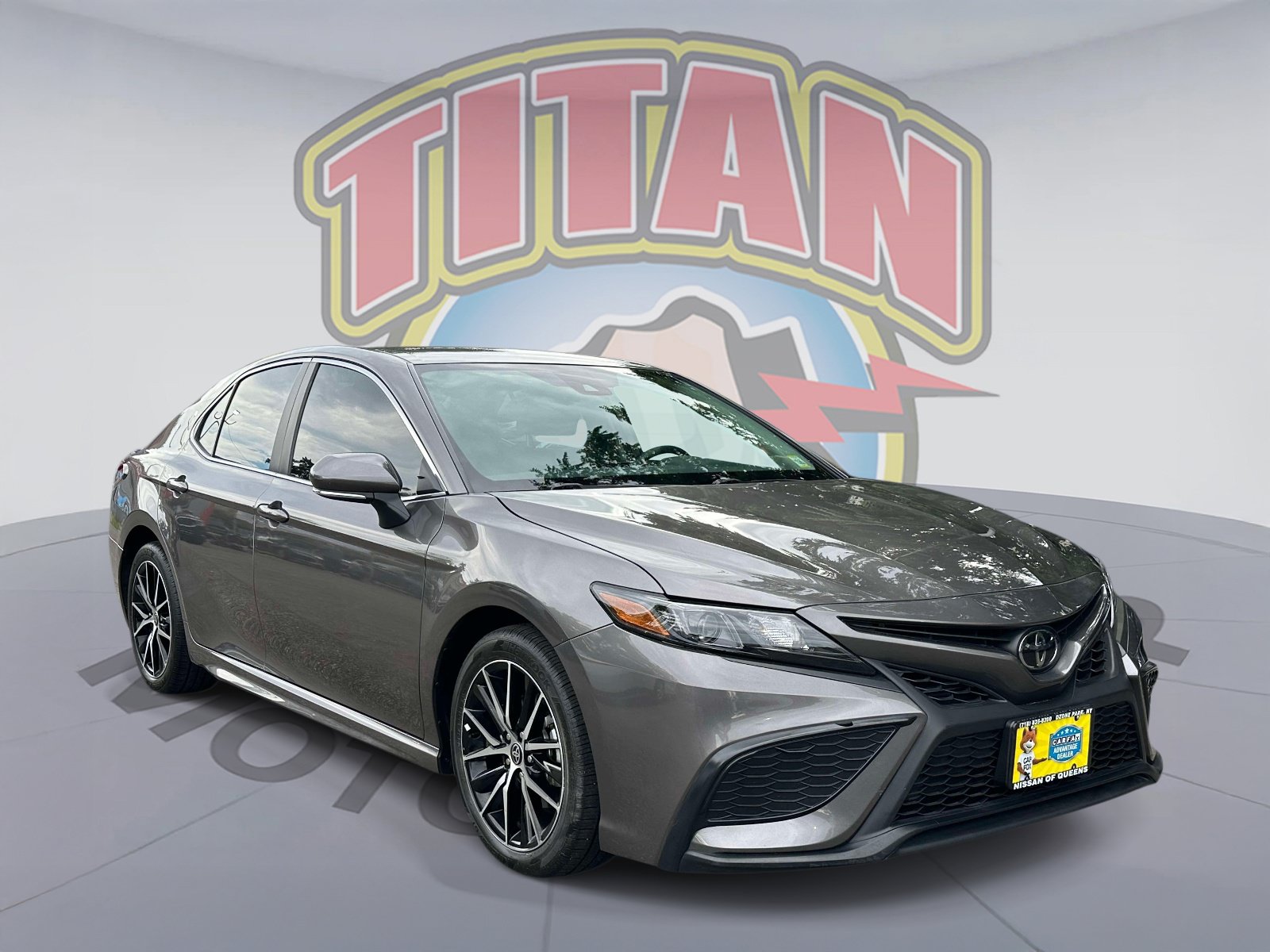 Used 2024 Toyota Camry SE w/ Cold Weather Package
