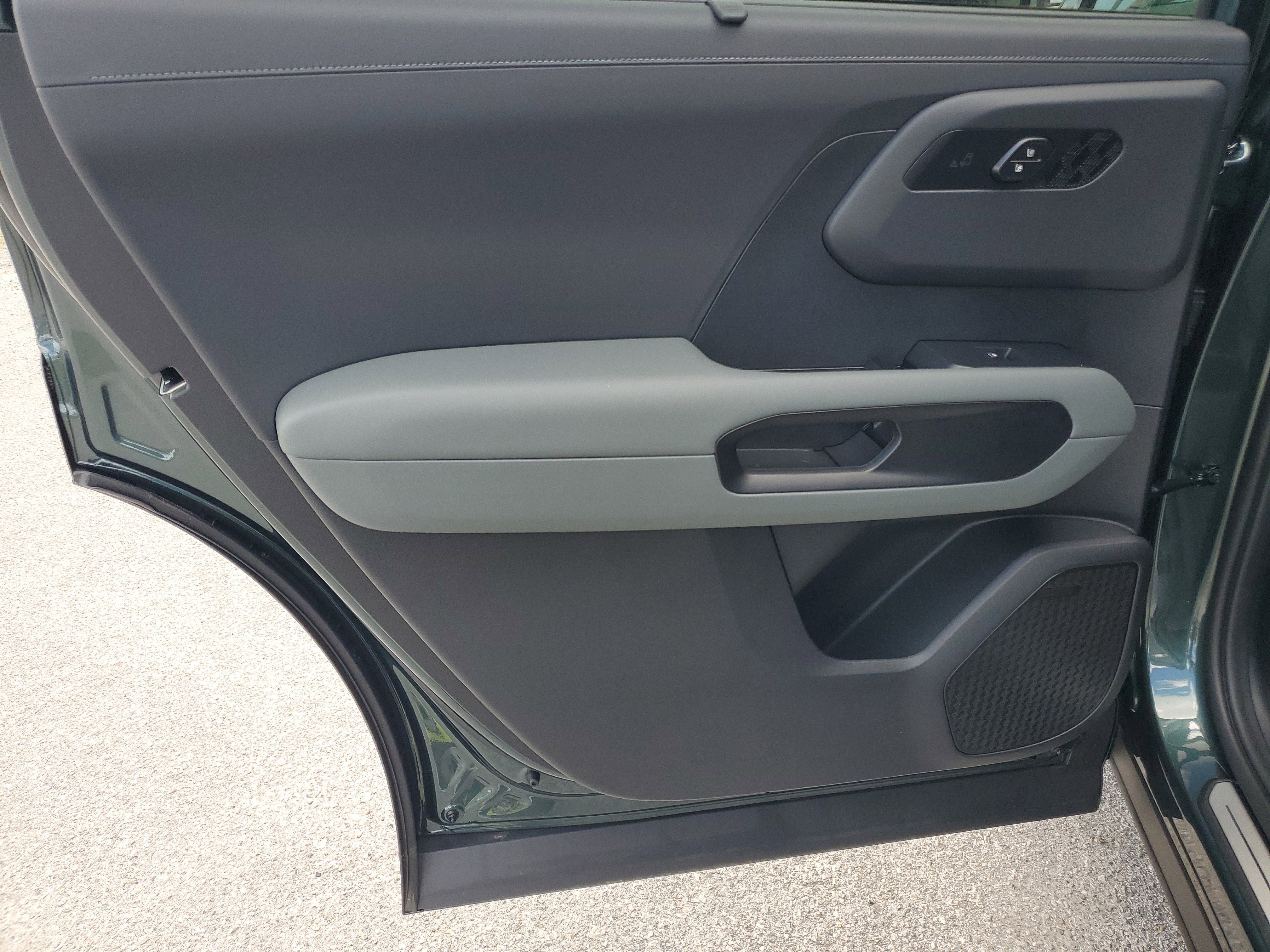 New 2027 Kia Telluride X-Line SX Prestige image 30