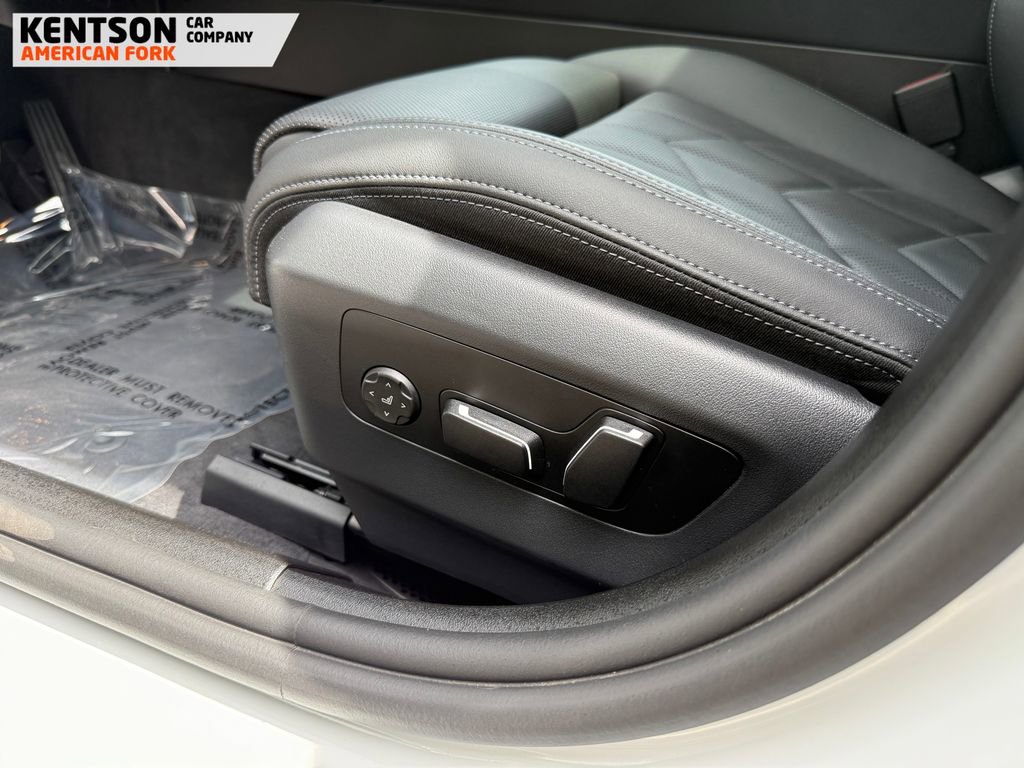 Used 2025 BMW 530i xDrive 530i xDrive image 33