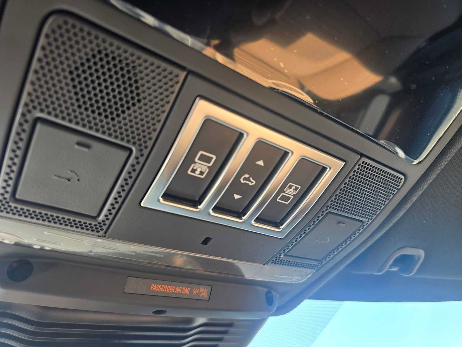 New 2026 Land Rover Discovery Dynamic SE AWD/4WD image 35