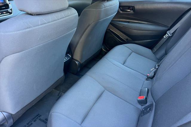 Certified 2025 Toyota Corolla LE FWD image 4